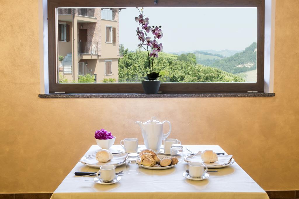 Costa Catterina B&B Castagnito Extérieur photo
